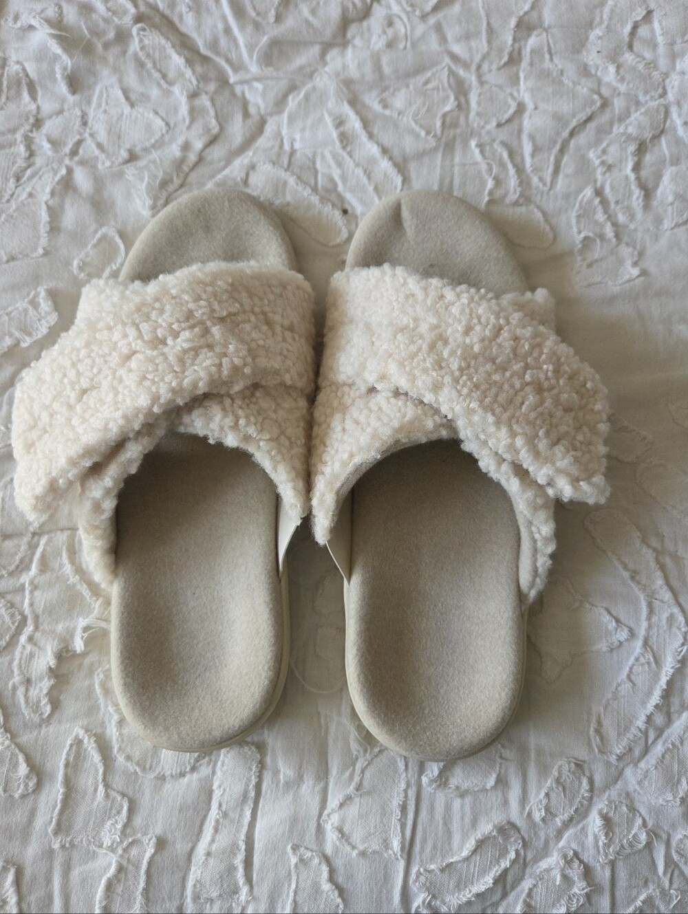 Vionic  Strap Slide Slippers in Cream